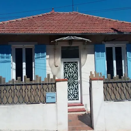 Jolie Maison De Ville Avec Jardin Arbore La Seyne-sur-Mer Exterior photo