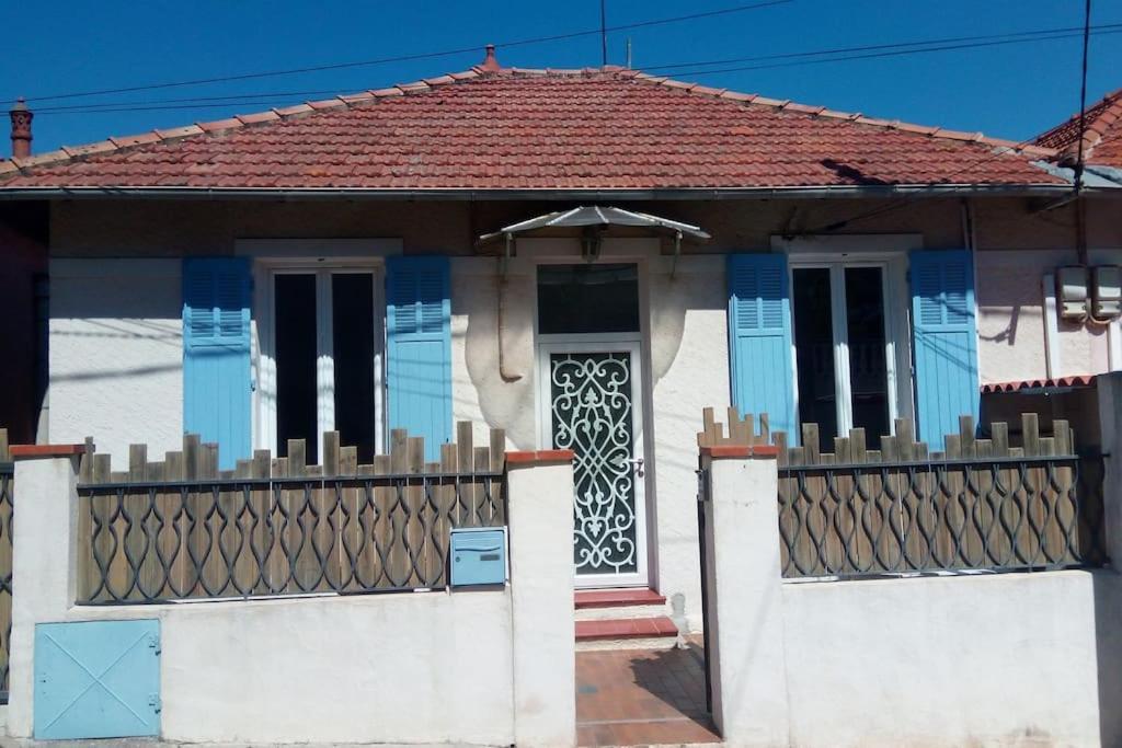 Jolie Maison De Avec Jardin Arbore La Seyne-sur-Mer